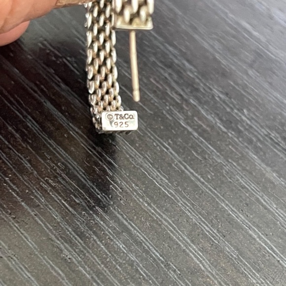 Tiffany Silver Somerset Mesh Medium Hoop Earrings - Picture 5 of 5